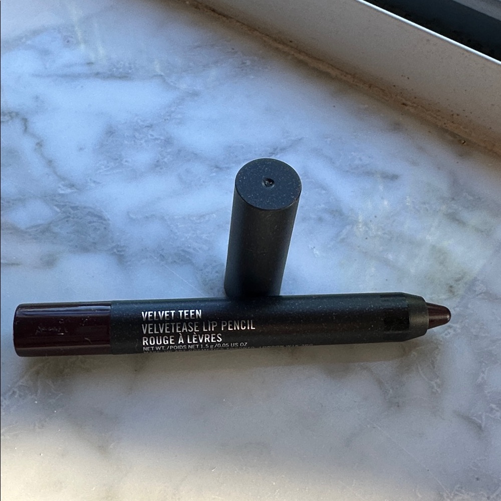 Velvet Teen Velvetease Lip Pencil - New and Unused!